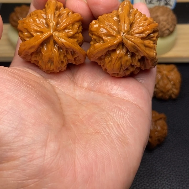 文玩核桃把件工艺三棱