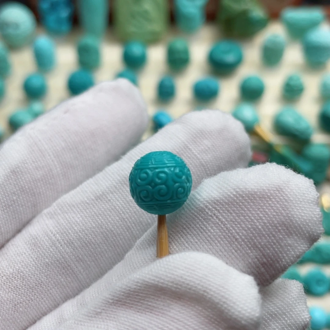 未镶嵌绿松石珠宝奇石