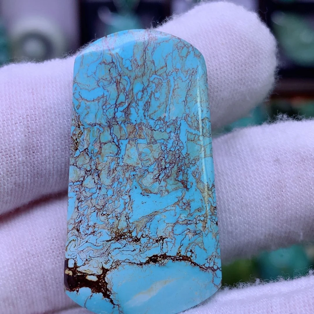 绿松石未镶嵌原矿