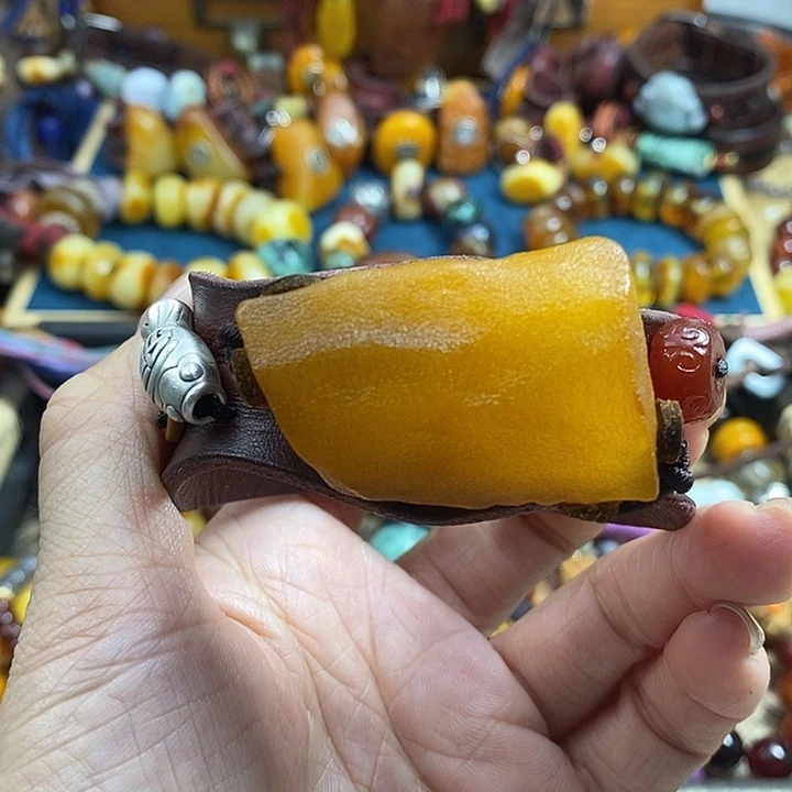 蜜蜡未镶嵌手镯安****乖手镯