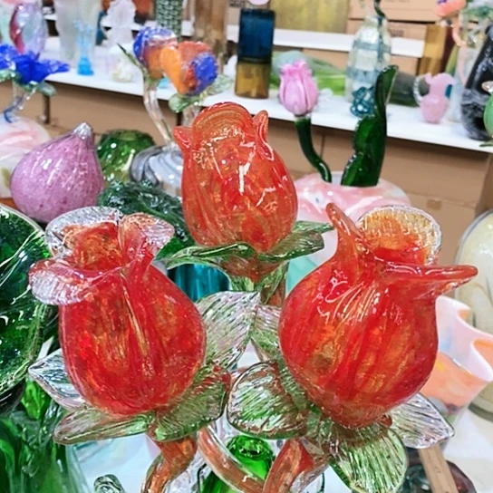 琉璃花瓶高45厘米宽9厘米