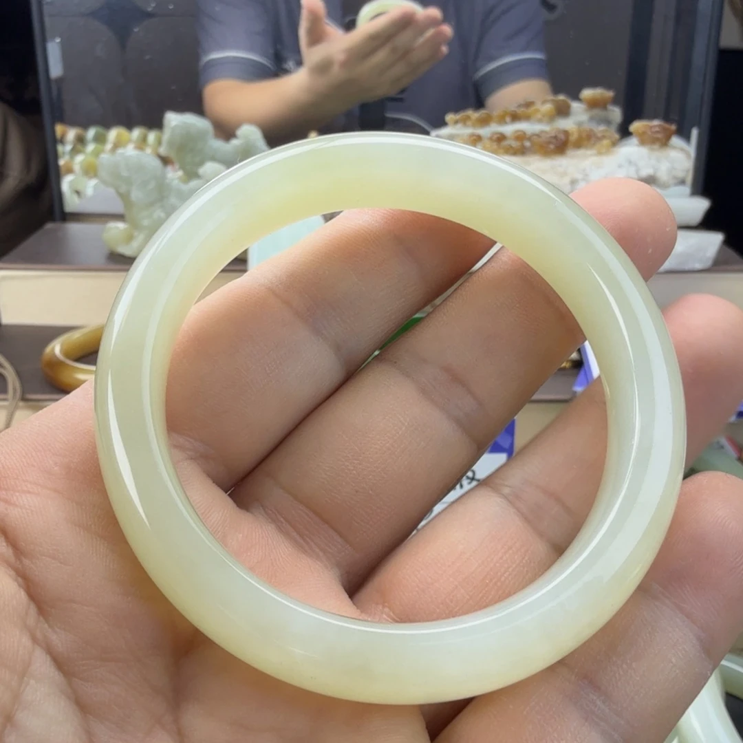 和田玉（糖玉）未镶嵌手链