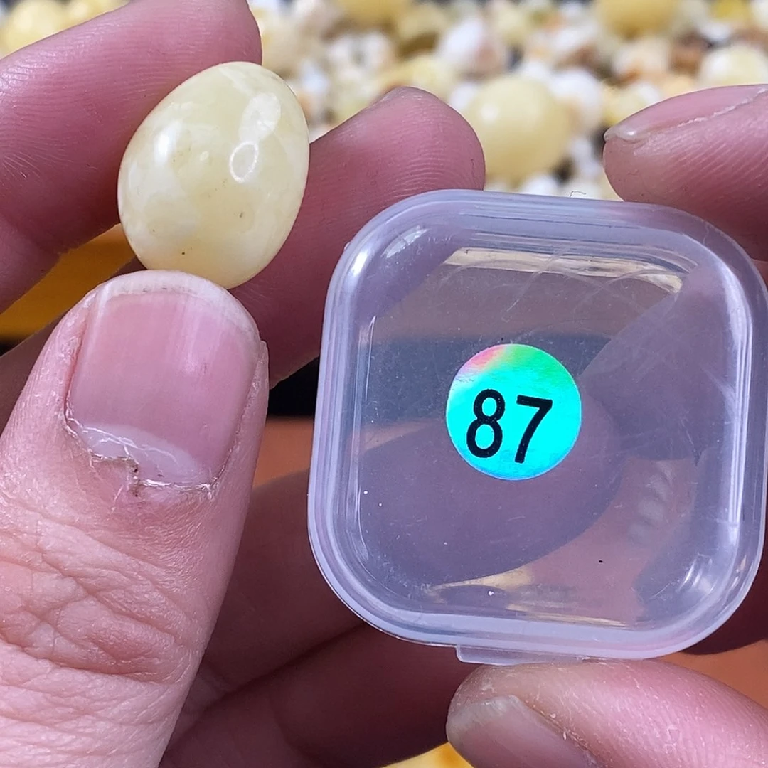 琥珀裸石未镶嵌微瑕