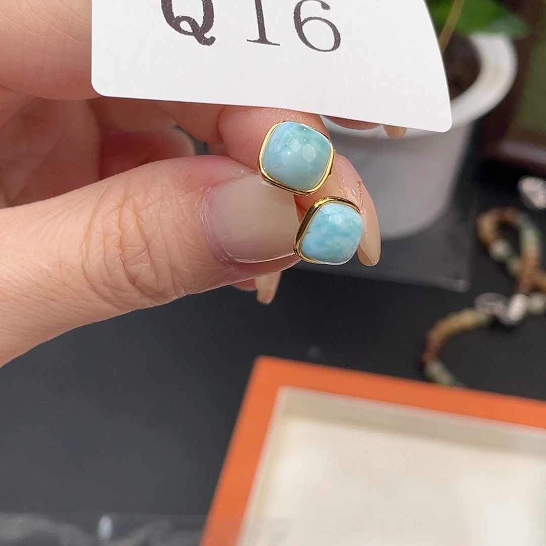 和田玉未镶嵌珠宝半成品Q16