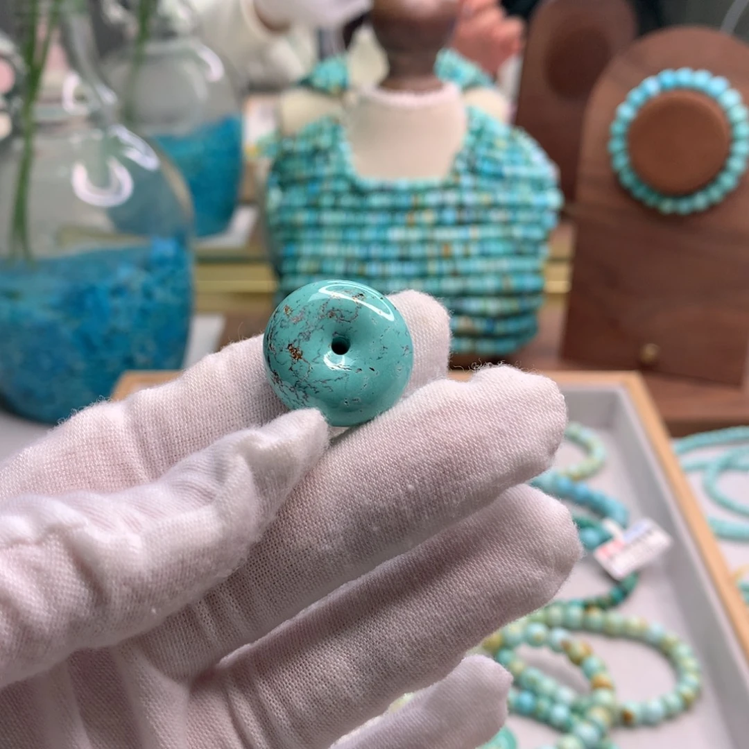 绿松石未镶嵌饰品