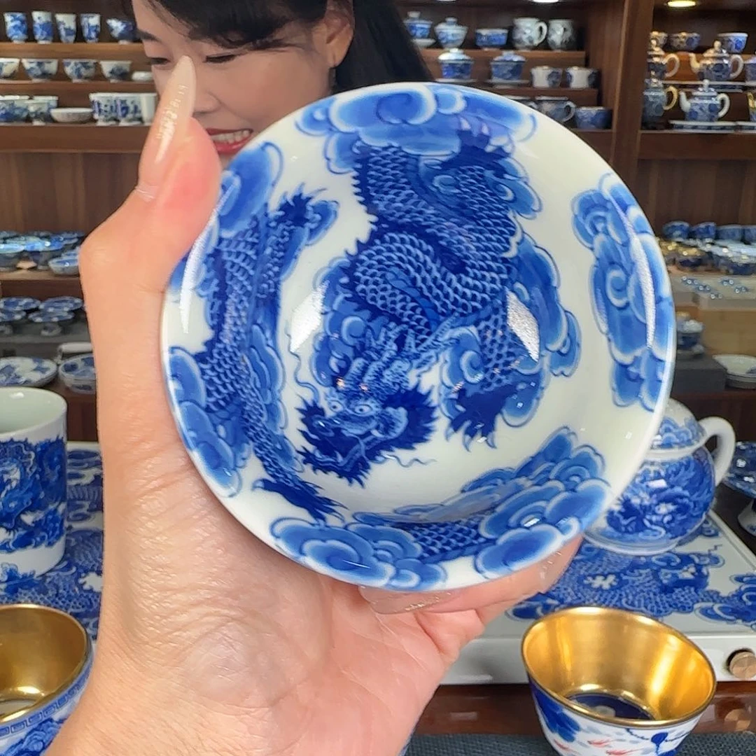 红****驴小压手。