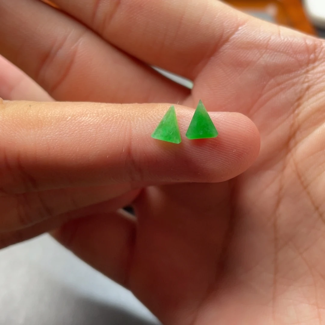 翡翠未镶嵌挂件翡翠