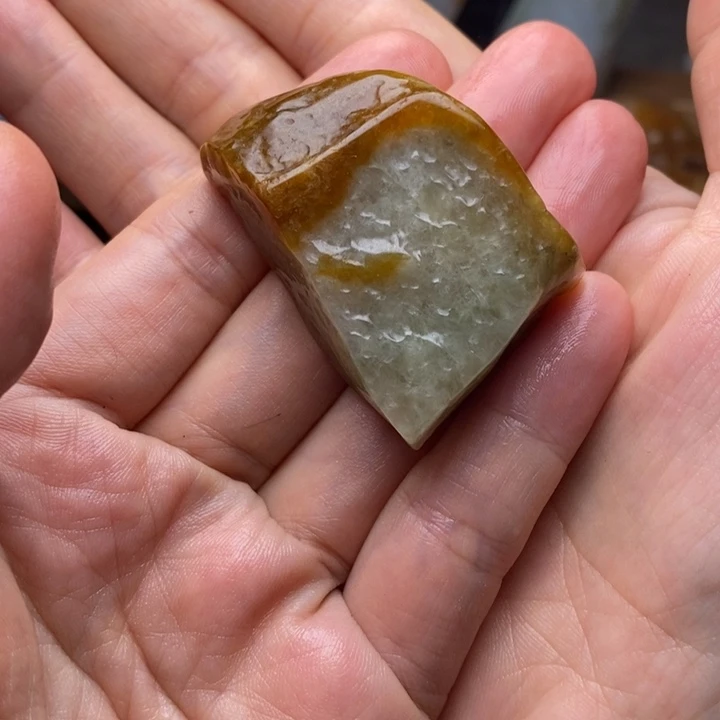 随***心翡翠未镶嵌颈饰天然