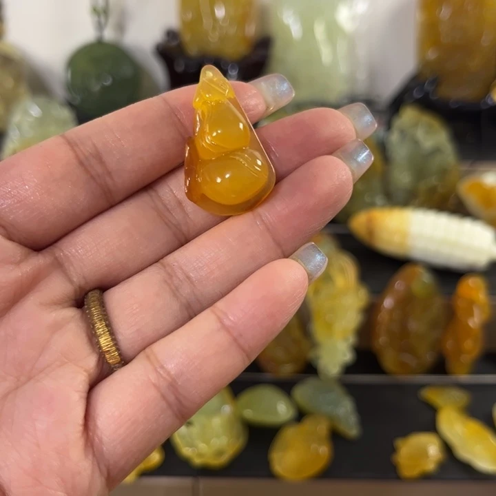 蛇纹石玉未镶嵌吊坠(赠链)