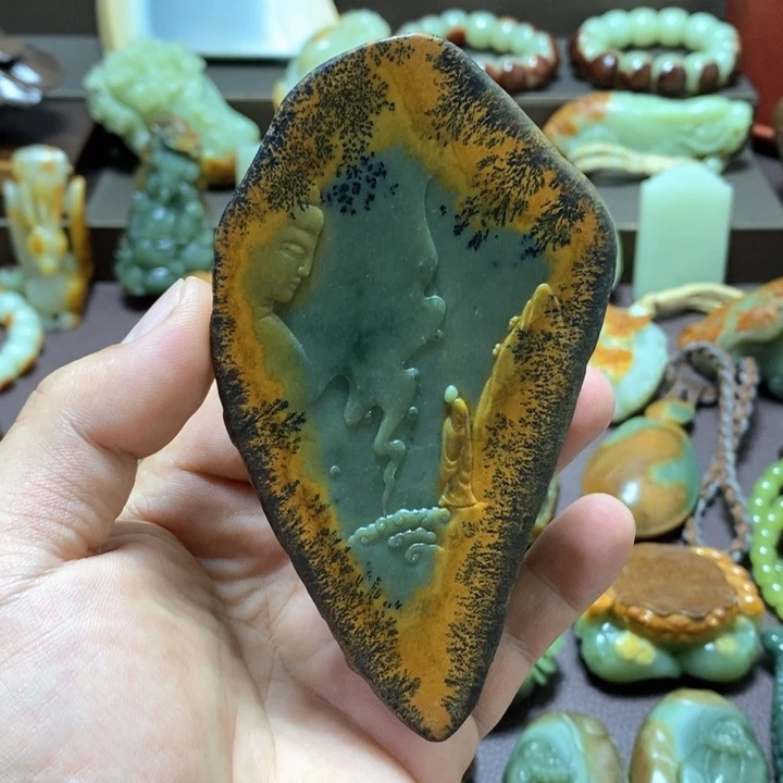 岫岩河磨玉（透闪石质玉）未镶嵌摆件一心向佛