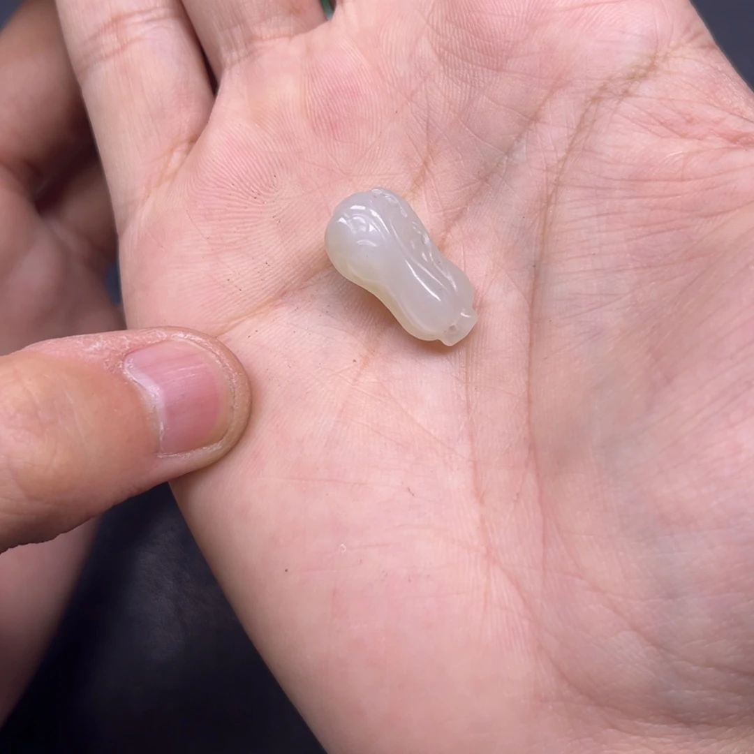 和田玉颈饰未镶嵌多样性手工钢板料白菜