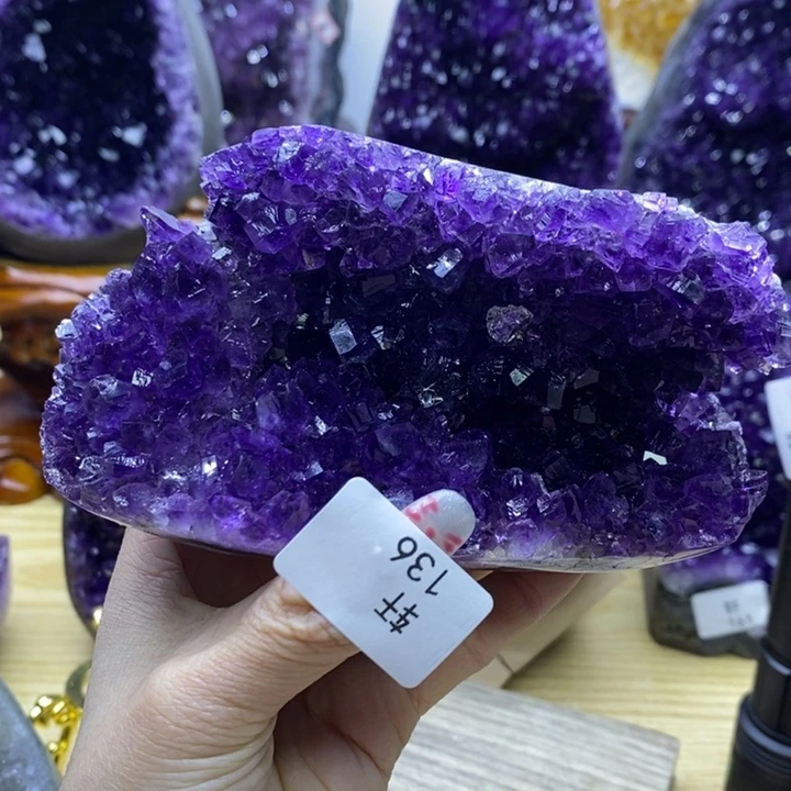 水晶大型摆件（非配饰）未镶嵌