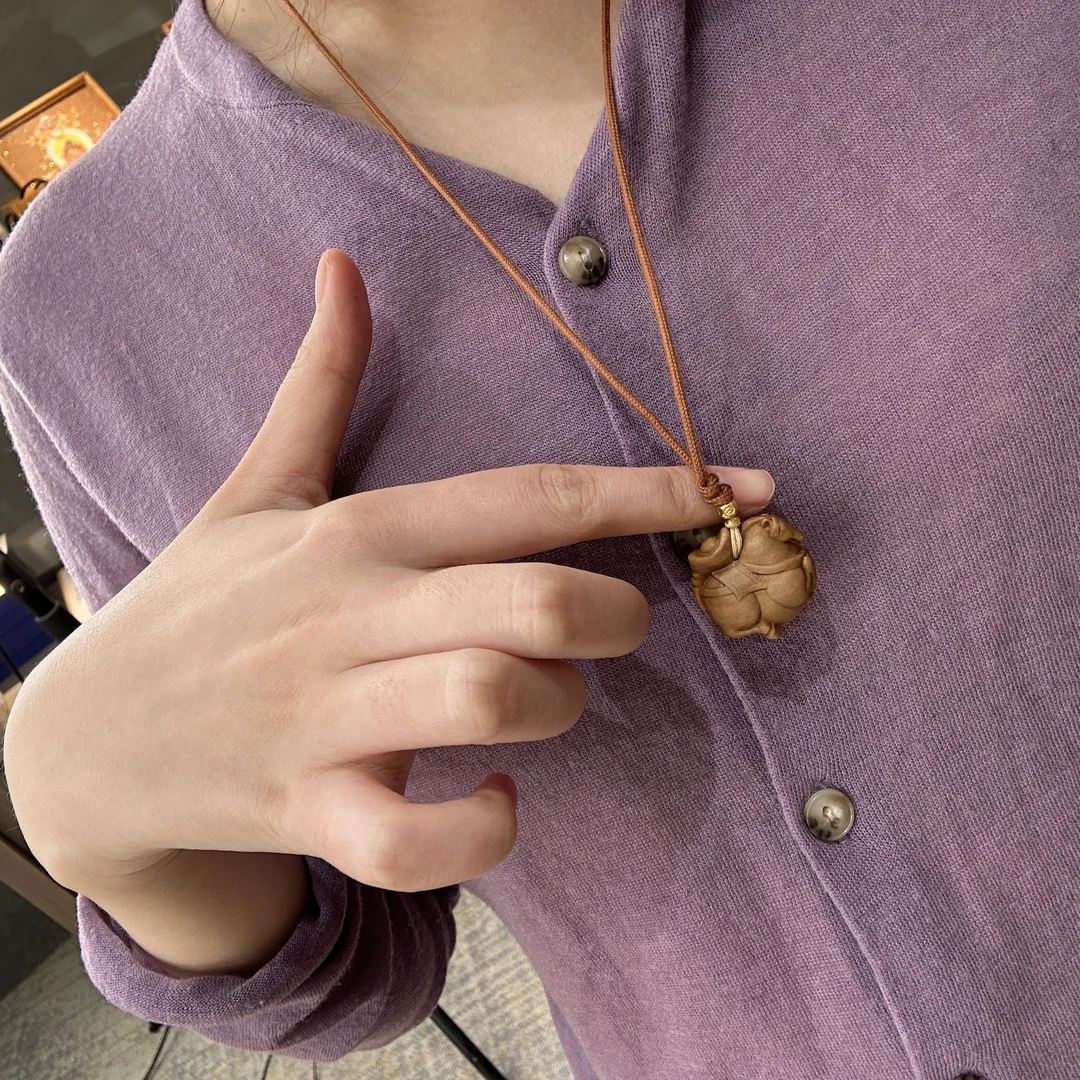 【铭舍】印度迈索尔产区老山檀雕刻唐马25*23mm左右文玩木作-1.3