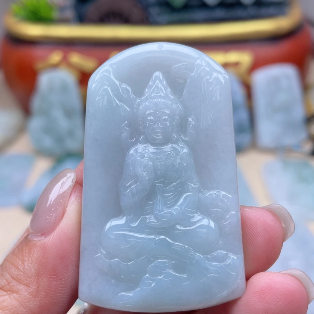 颈饰未镶嵌翡翠观音