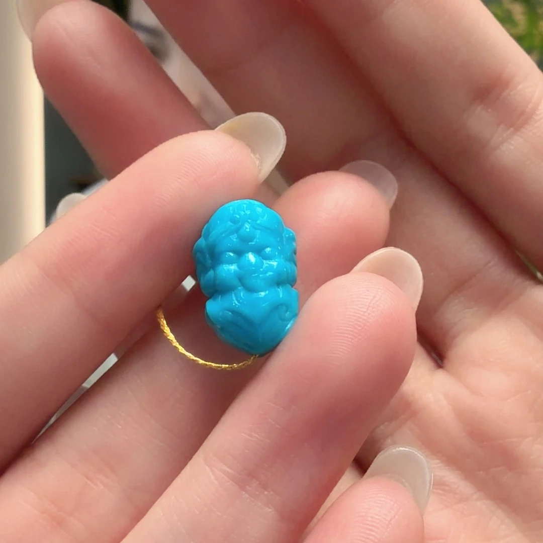 绿松石未镶嵌颈饰