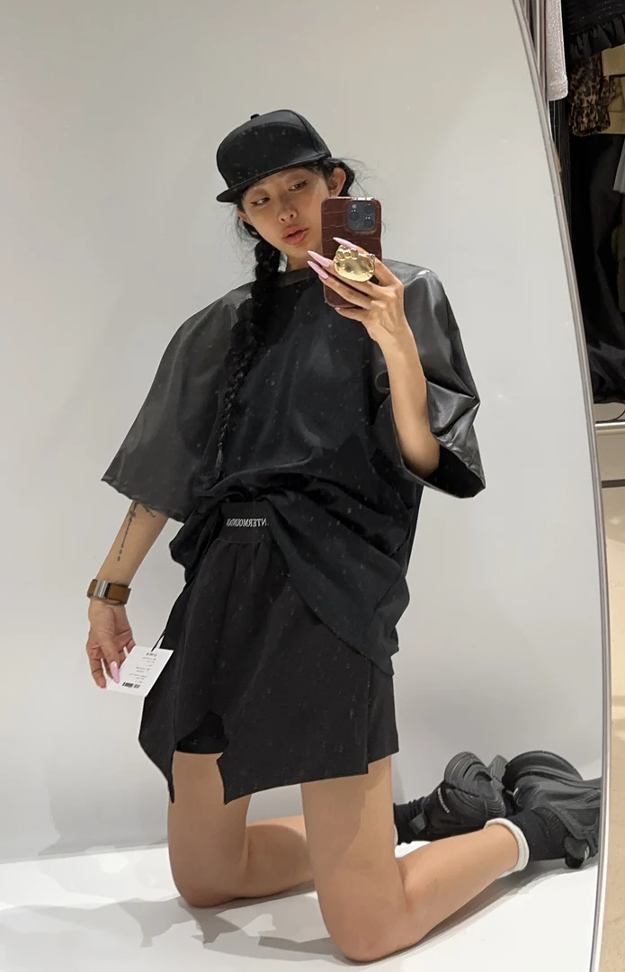 VIVISPLENDID19757#（定制款NO退NO换）帅气设计感拼皮半袖长T恤