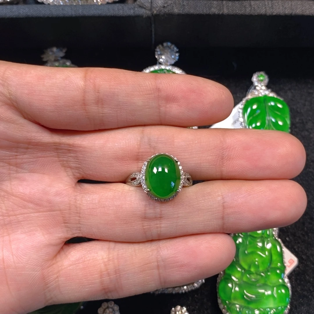 颈饰银S925镶嵌翡翠蛋面戒指