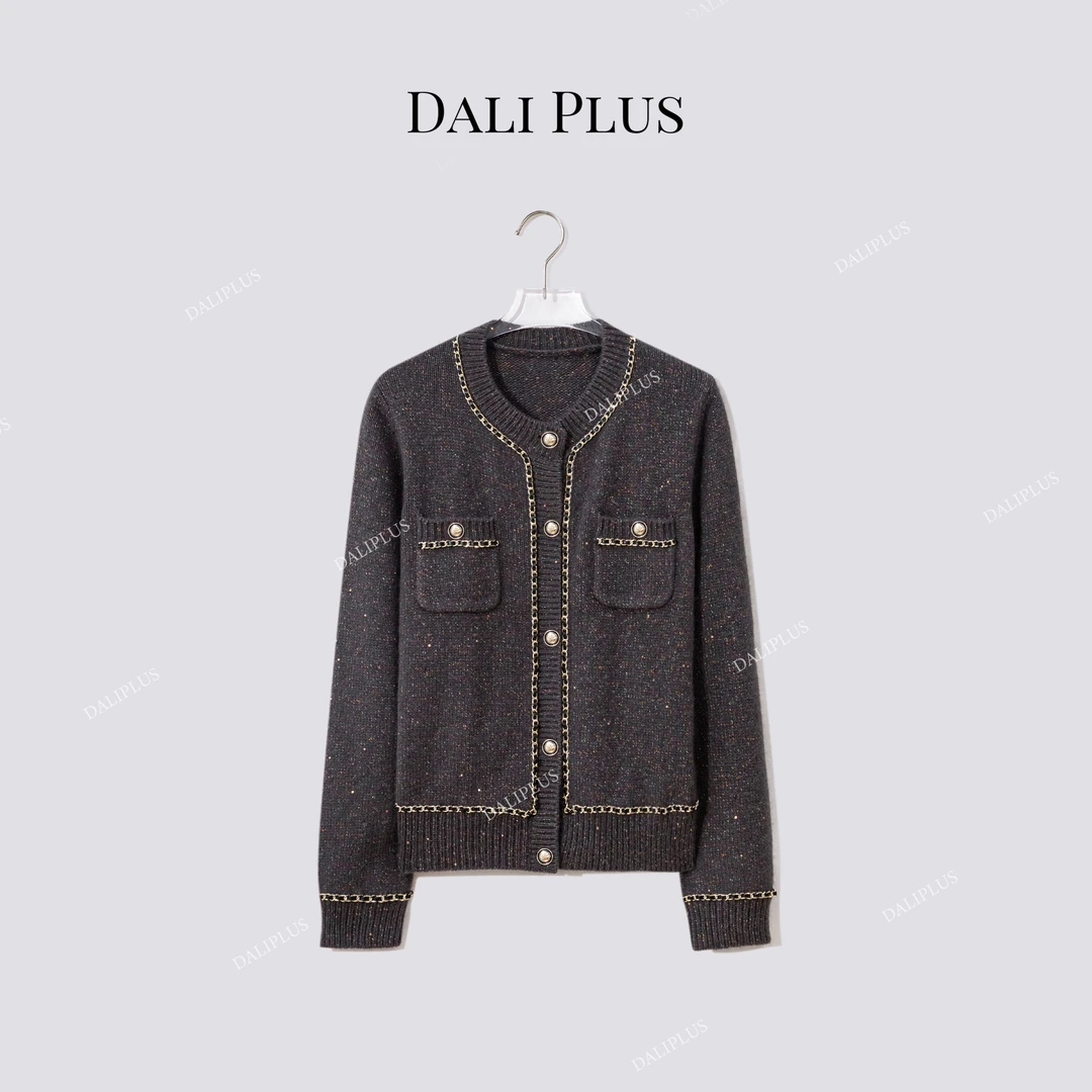 DALI PLUS“灰紫彩点链条小香风针织“羊毛兔毛混纺开衫-D5CH5284