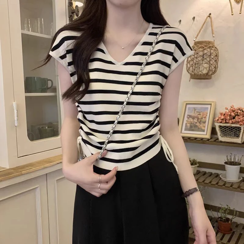 独特设计感小众抽绳针织短袖女装夏季条纹V领洋气正肩显瘦t恤上衣