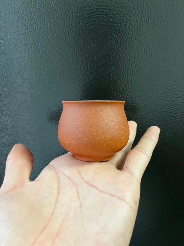 宜兴原矿红降坡主人杯100cc左右半手工制作