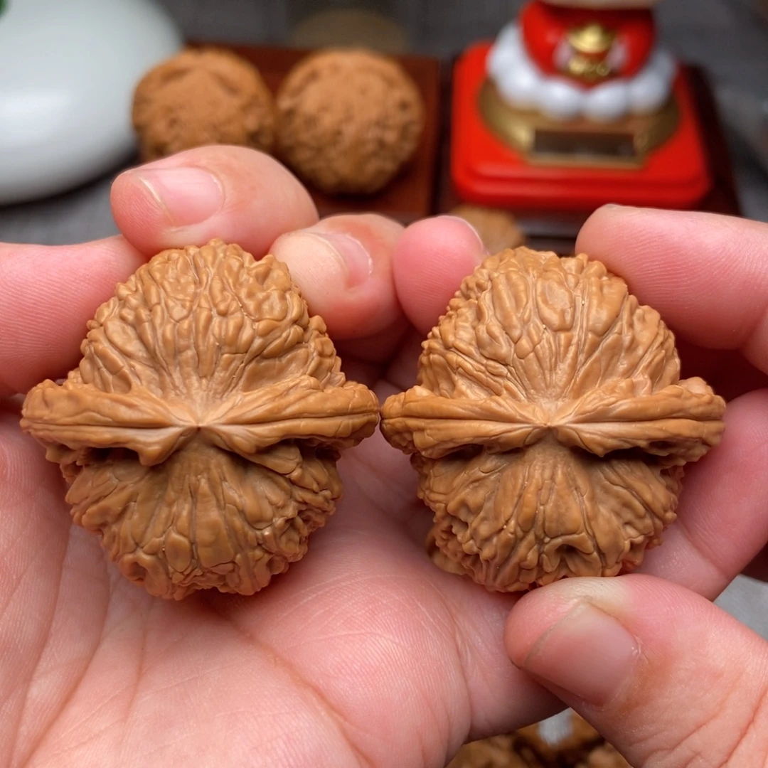 把件文玩核桃40.8全品毕业白狮子