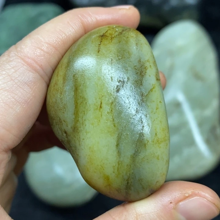 未镶嵌和田玉（糖玉）挂件
