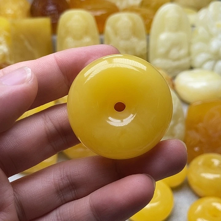 琥珀颈饰未镶嵌琥珀蜜蜡吊坠