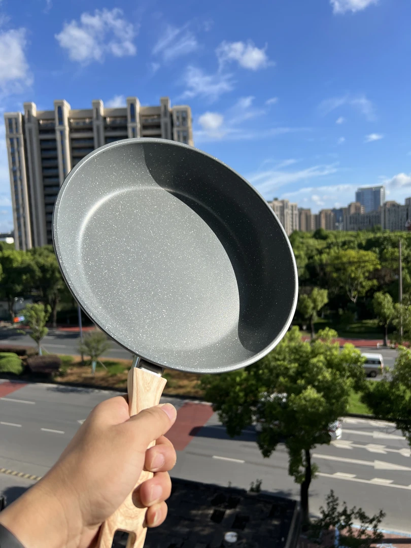 烙饼煎锅煎蛋平底锅麦饭石不粘锅炒锅牛排锅电磁炉燃气煤气灶通用