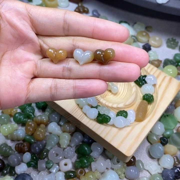 和田玉未镶嵌挂件M****Y