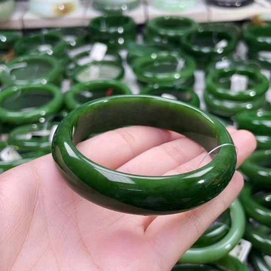 和田玉（碧玉）手镯未镶嵌