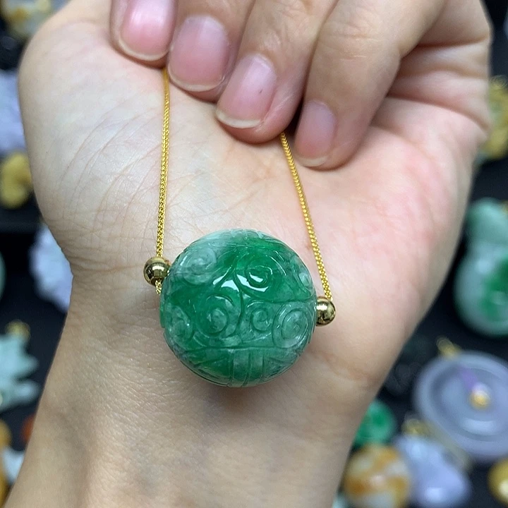 翡翠未镶嵌颈饰翡翠