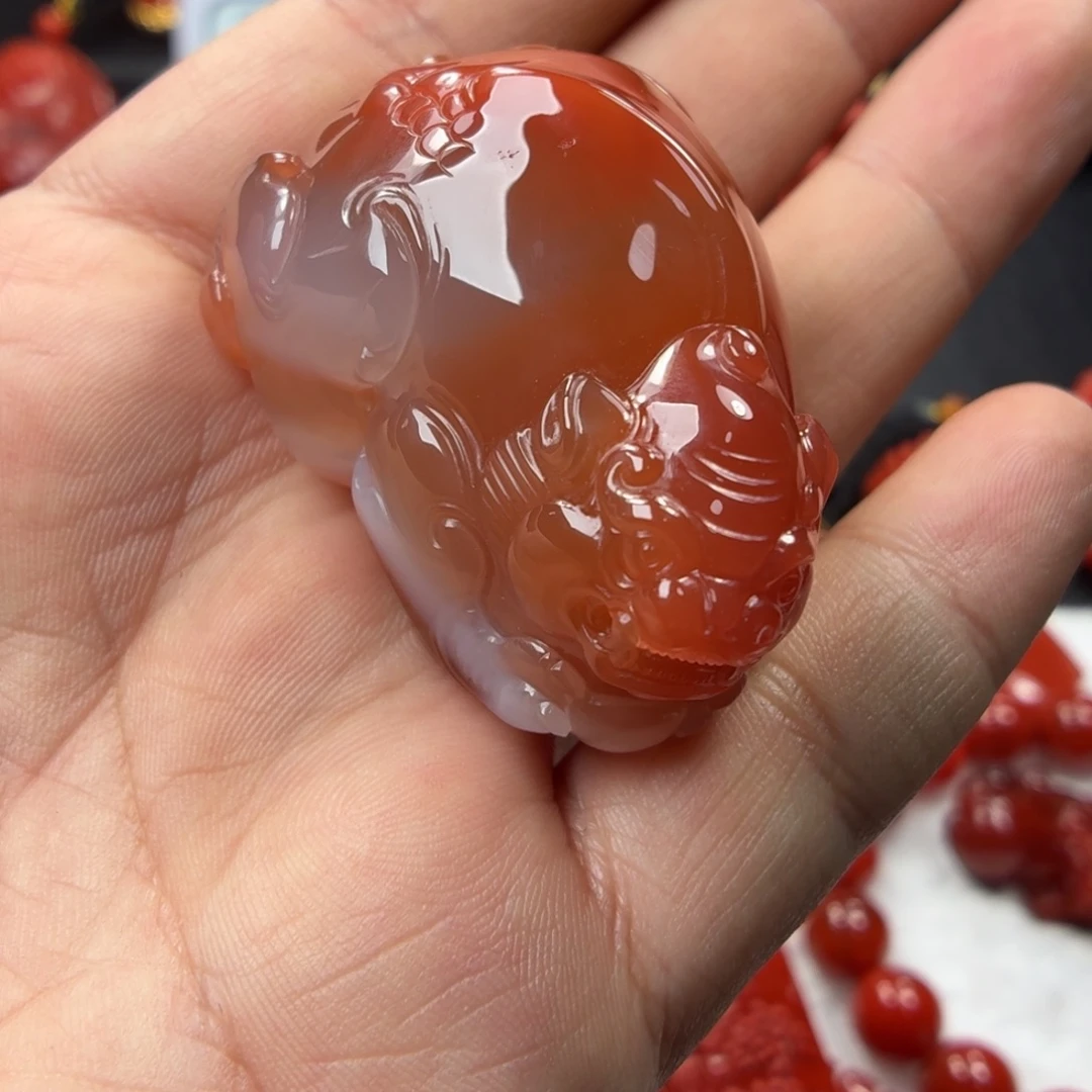 丟****南红玛瑙未镶嵌挂件