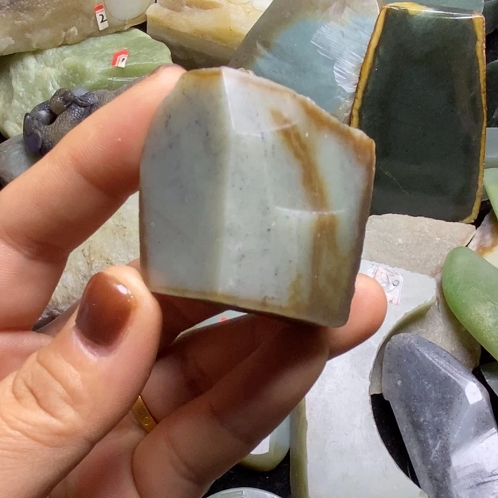 和田玉（糖玉）未镶嵌挂件