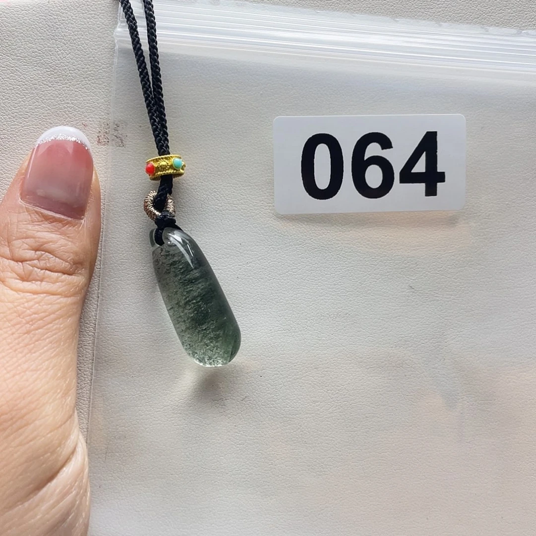 未镶嵌吊坠(不含链)水晶吊坠064。