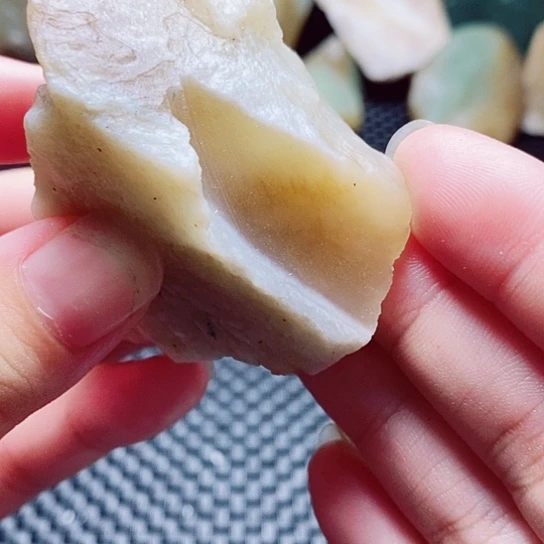 和田玉（糖玉）未镶嵌珠宝半成品