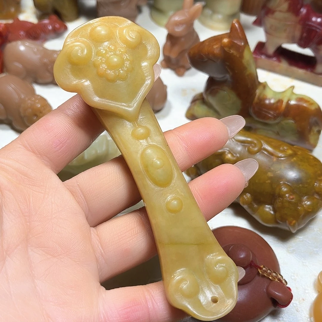 白玉菩提吊坠白玉菩提吊坠