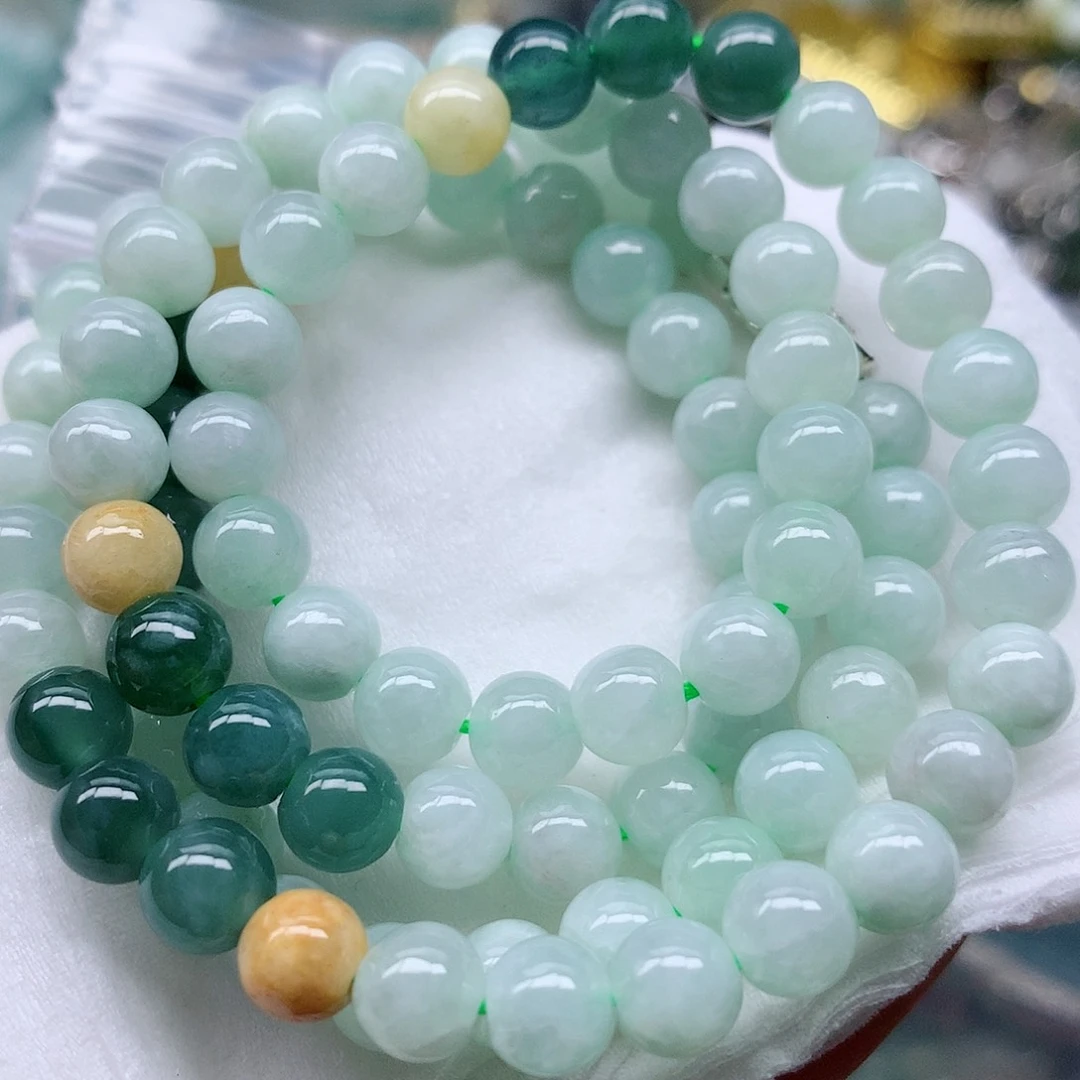 翡翠颈饰未镶嵌手串