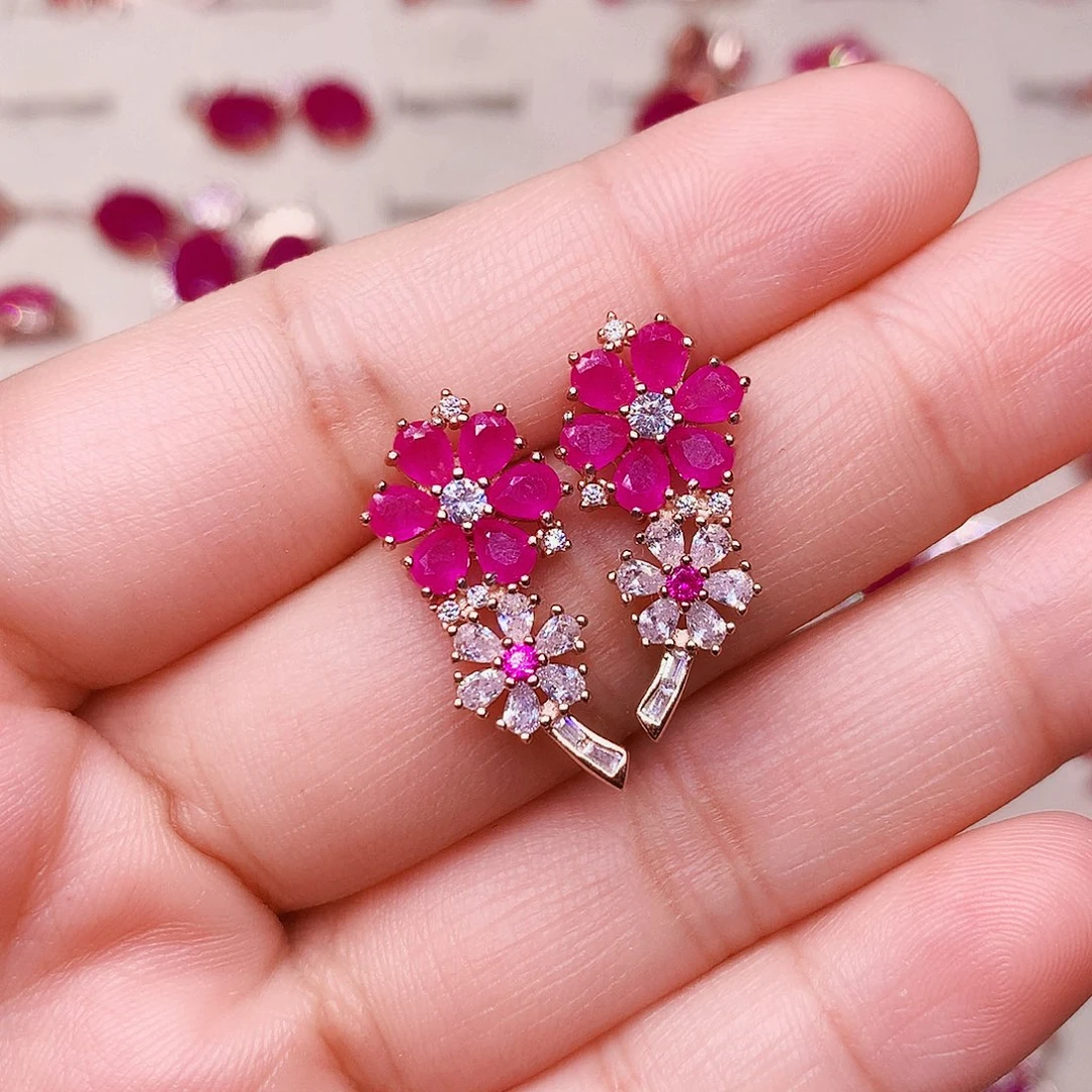 银S925镶嵌耳饰红宝石唐**拉