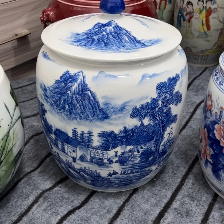 青花陶瓷山水画东瓜罐