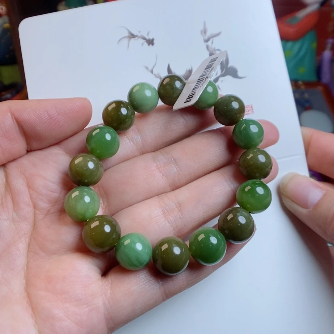 和田玉手链未镶嵌黑羊洞