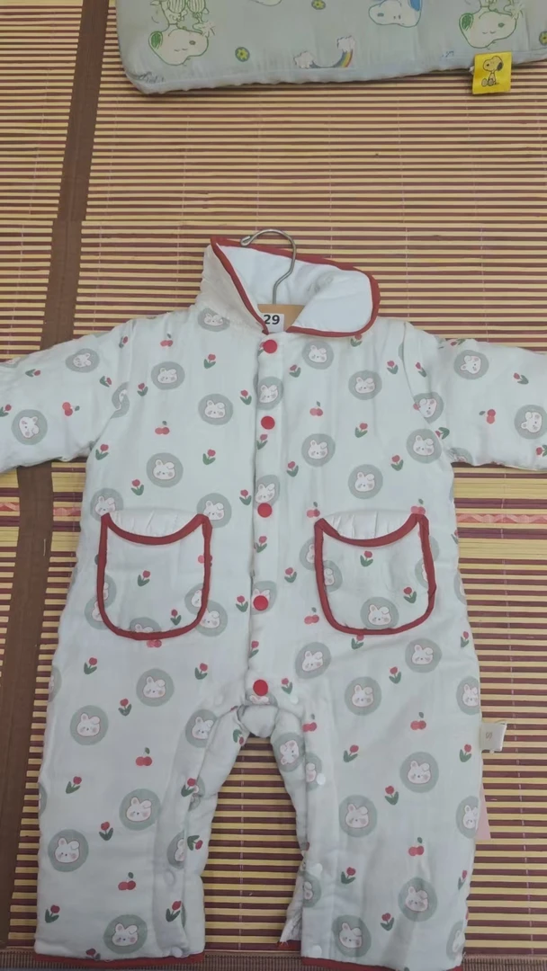 肉肚肚 A05波点小兔子连体衣（以直播衣服为准）婴幼儿衣服