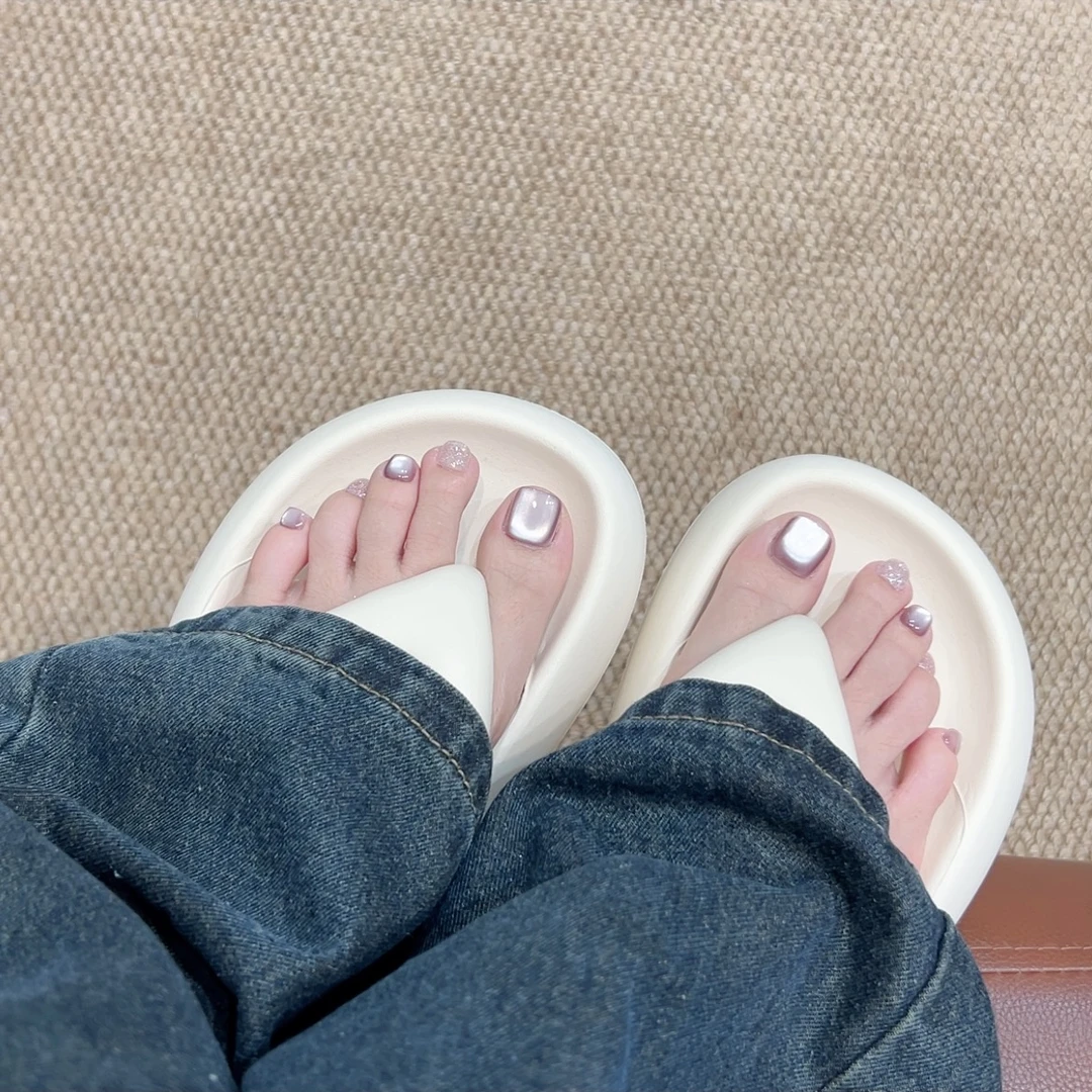 胭尾紫绸缎猫眼闪片脚趾甲显白夏季百搭  甲油胶需要照灯