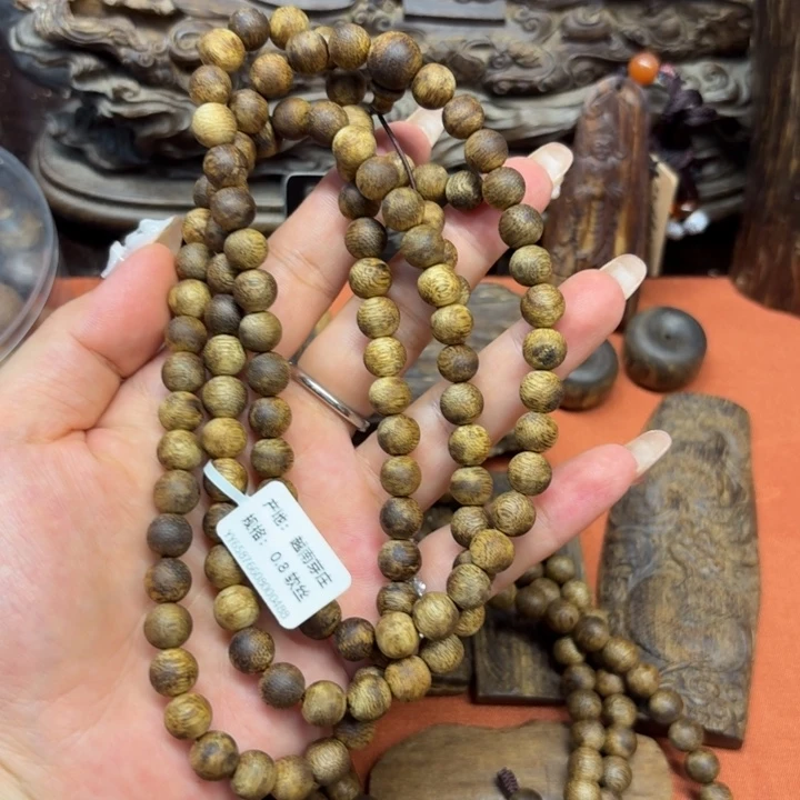 大叶紫檀（黑酸枝木类）