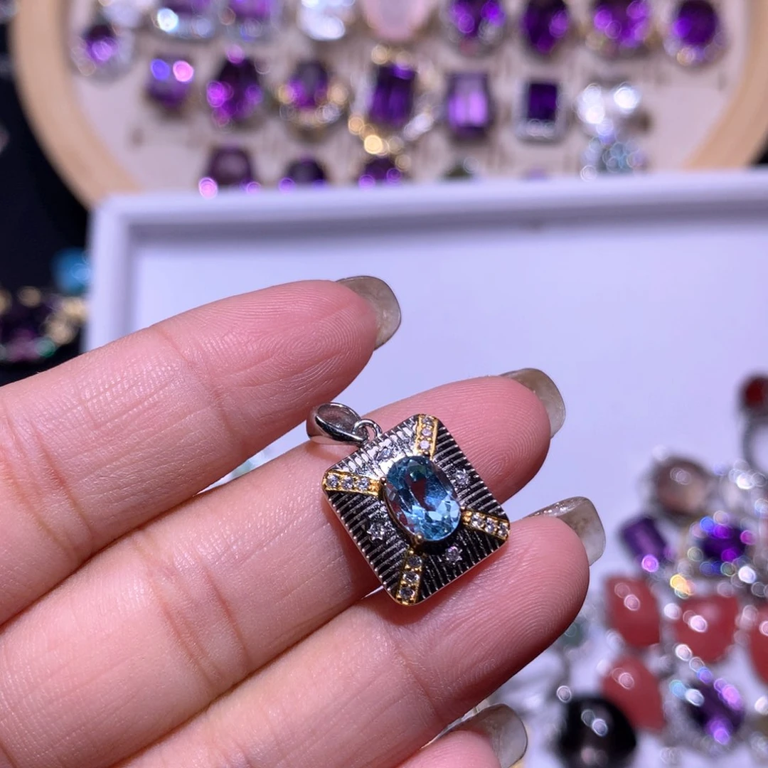 【闪购商品】银S925镶嵌戒指水晶o***e戒指