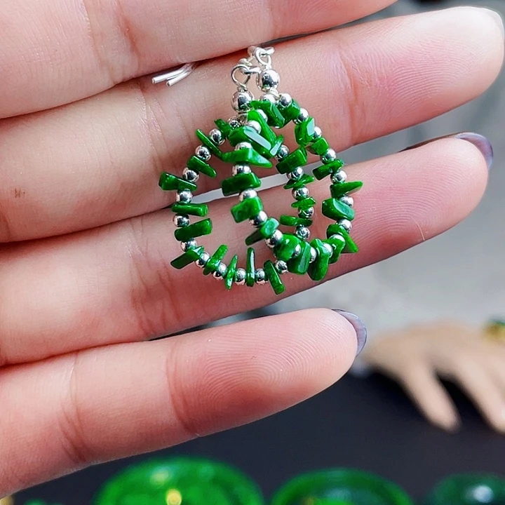 翡翠银S925镶嵌颈饰多样性