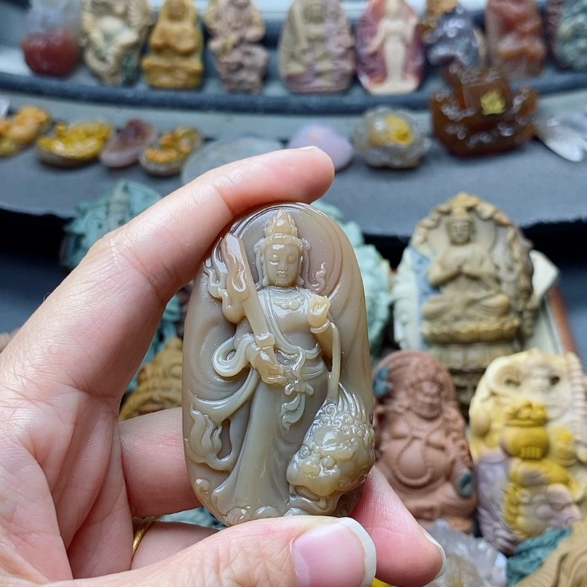 【闪购商品】定制石英质玉吊坠未镶嵌