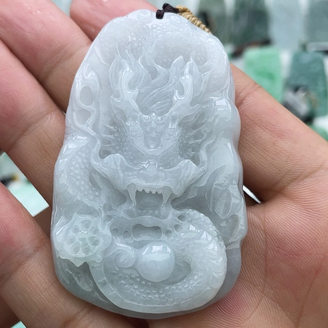 颈饰未镶嵌翡翠山***逢翡翠
