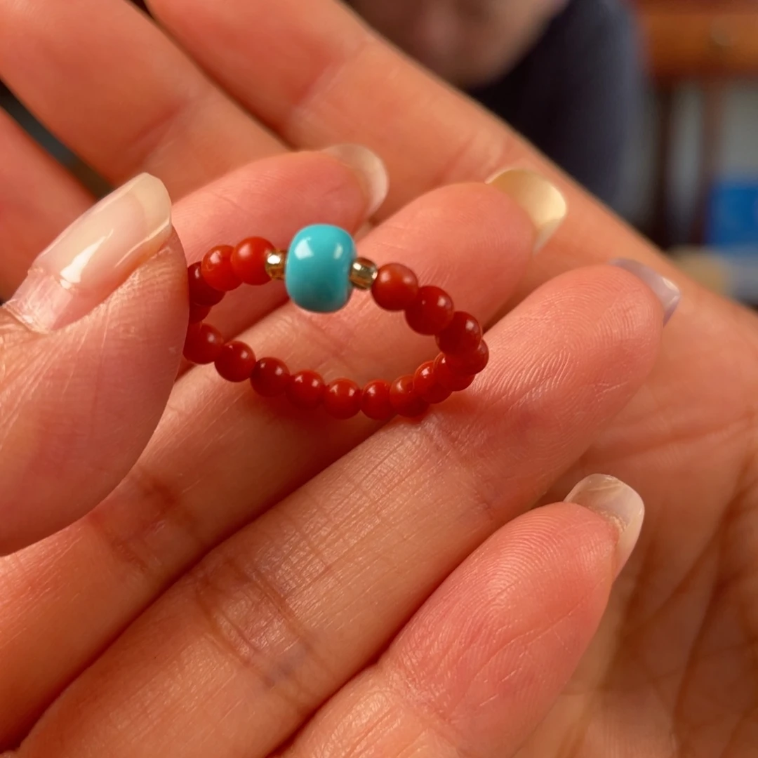 绿松石未镶嵌颈饰