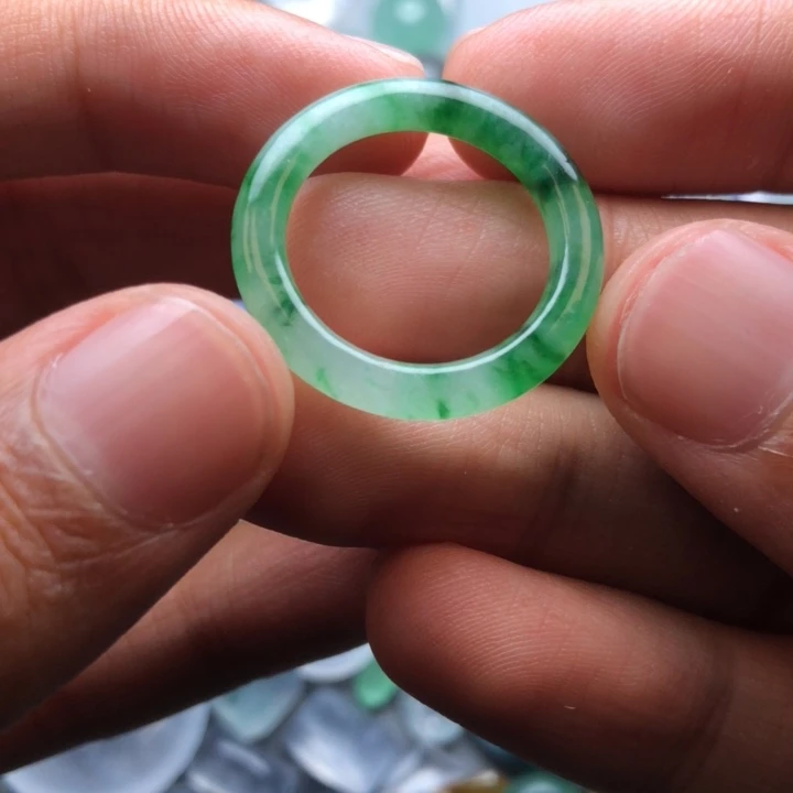 未镶嵌定制翡翠挂件