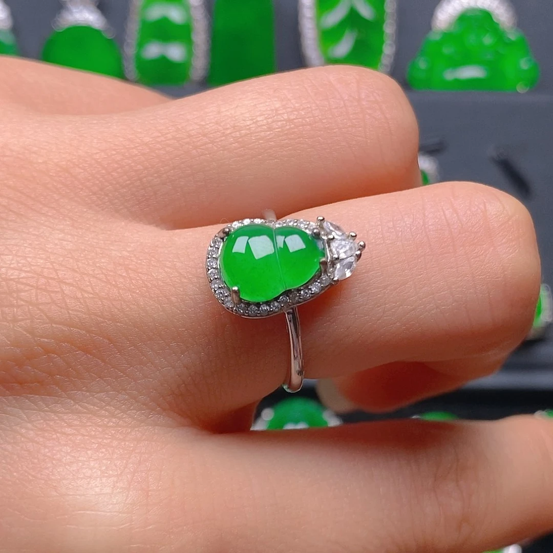 未镶嵌戒指翡翠戒指